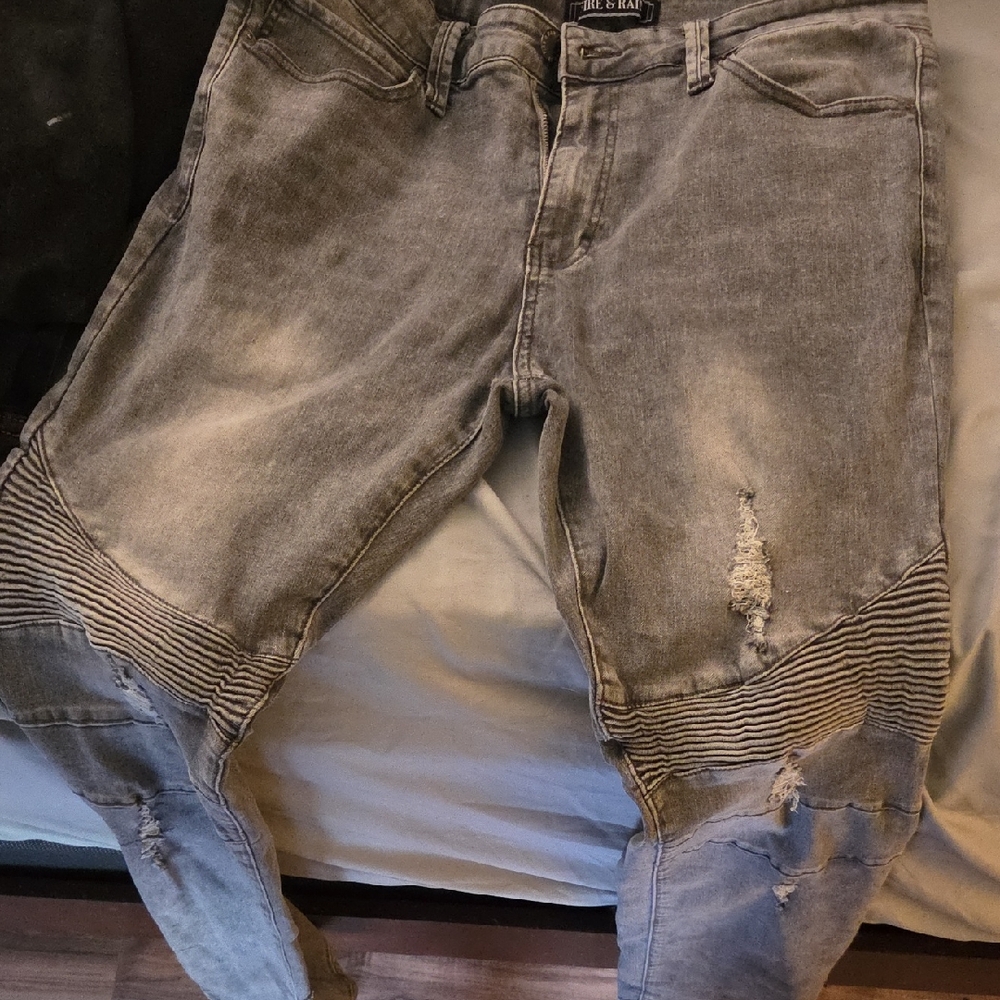 G-Star Gray Skinny Jeans with Distressed Details